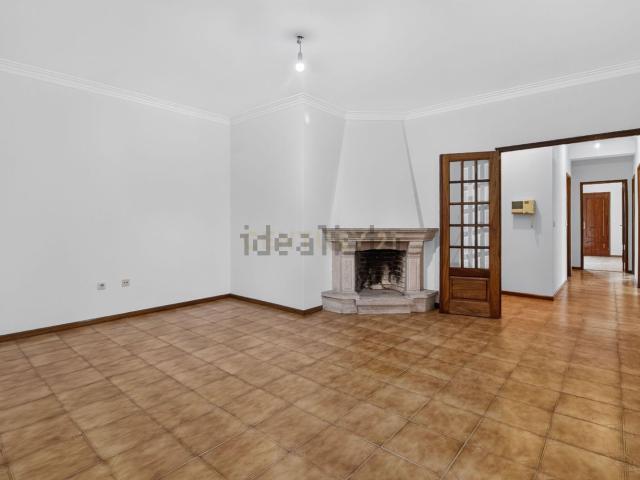 Apartamento, Lomar e Arcos