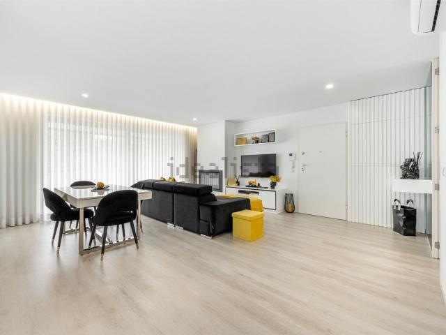 Apartamento, Lomar e Arcos