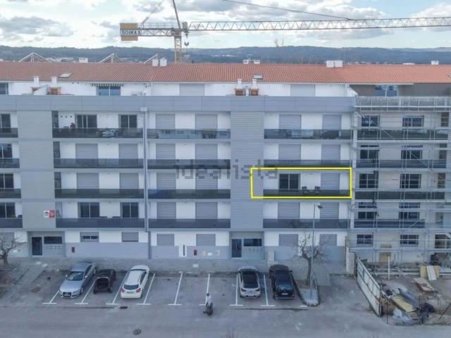 Apartamento, Lousã e Vilarinho