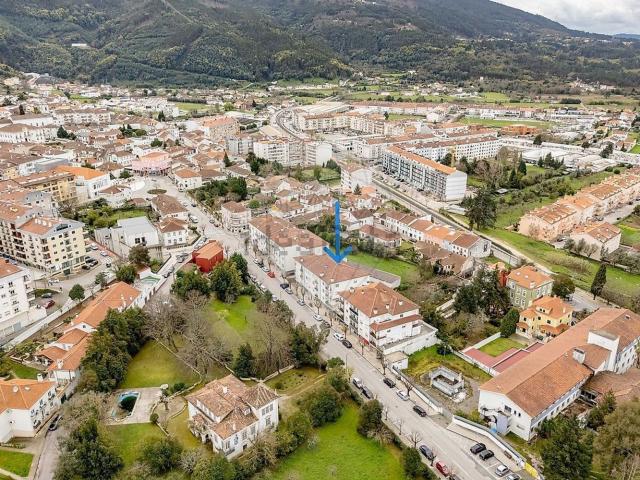 Apartamento, Lousã e Vilarinho