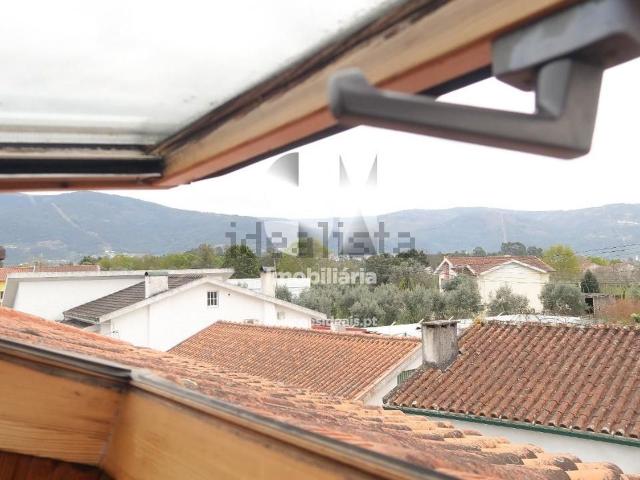 Apartamento, Lousã e Vilarinho
