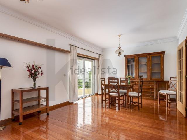 Apartamento, Lumiar
