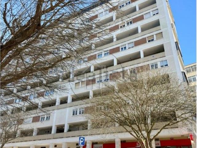 Apartamento, Lumiar