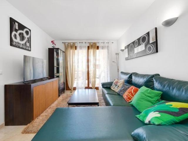 Apartamento luminoso y espacioso aprox. 76 m2 2.ª planta con amplio balcón orientado al sur, gar
