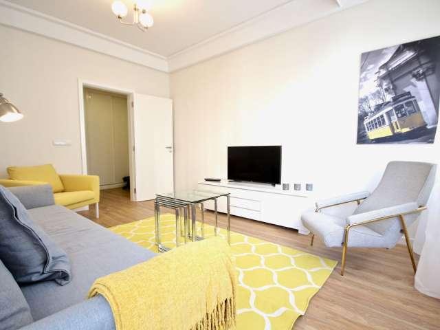 Apartamento luminoso com 2 quartos para arrendar em Santo António, Lisboa