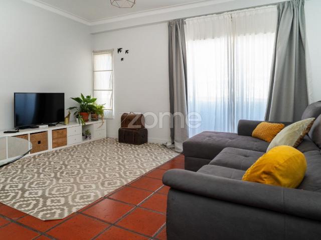 Apartamento luminoso de 3 quartos, varandas e vista aberta