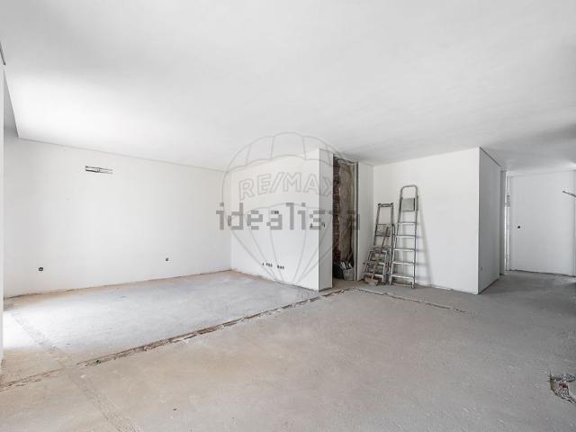 Apartamento, Lustosa