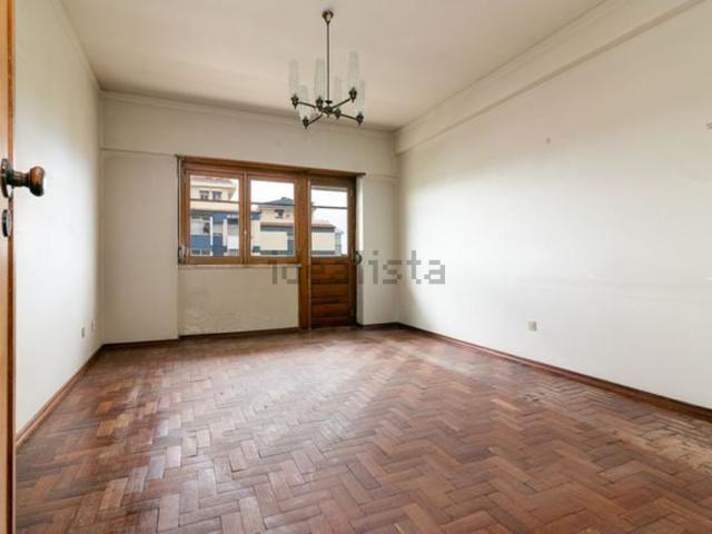 Apartamento, Massamá e Monte Abraão