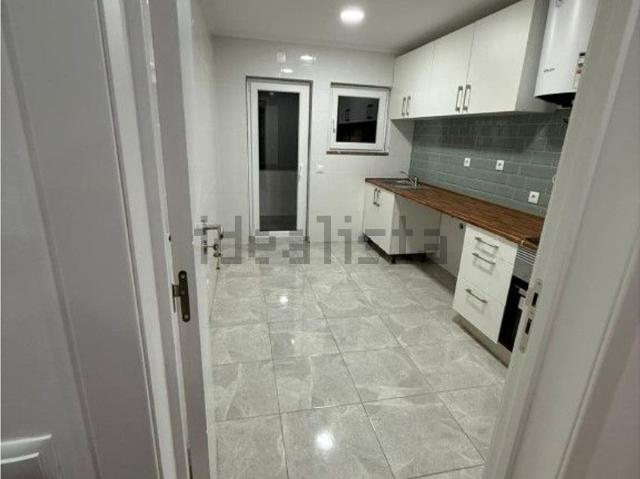 Apartamento, Massamá e Monte Abraão