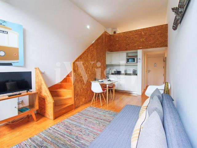 Apartamento Mezzanine com 1 quarto, Terraço e Mobilado no Bo. 43m² Cedofeita, Santo Ildefonso, Sé, Miragaia, São Nicolau e Vitória