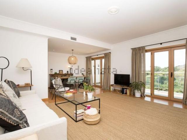 Apartamento, Mina de Água