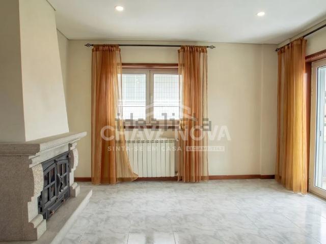 Apartamento, Milheirós de Poiares