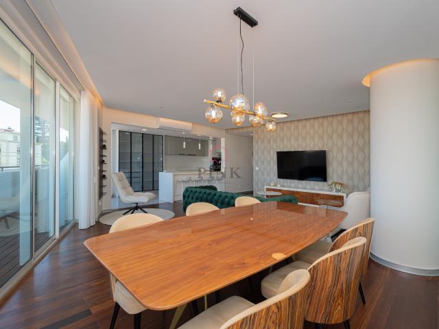 Apartamento Mobilado T4 no Plaza Madeira Funchal
