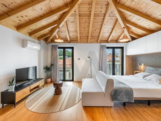 Apartamento Mobilado e Equipado na Rua da Firmeza com Licença AL, Baixa do Porto
