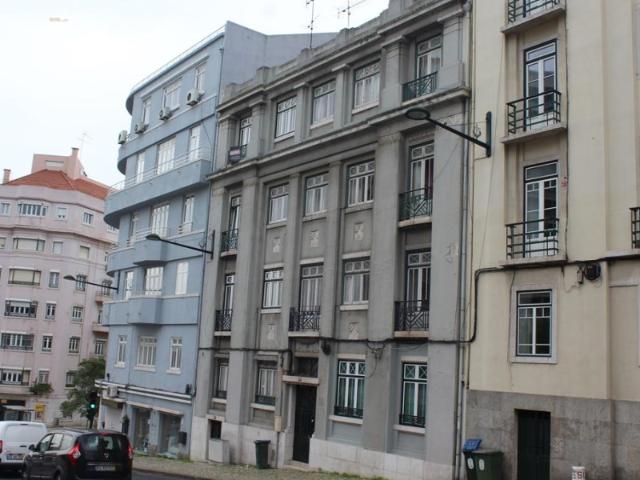 Apartamento mobilado e equipado R. Joaquim António de Aguiar