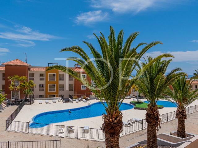 Apartamento moderno de dos dormitorios con terraza en Callao Salvaje