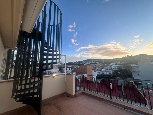 Apartamento moderno de 113 m² con 2 amplias terrazas recién. 43m² Tossa de Mar
