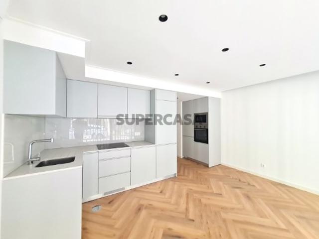 Apartamento Moderno T1 no Centro Histórico de Setúbal São Julião