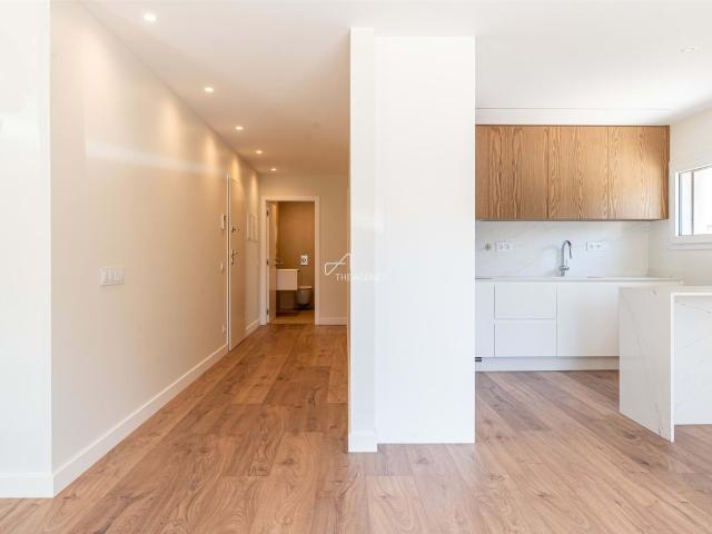 Apartamento Moderno T1 com Estacionamento | Centro Cascais 76m² Cascais e Estoril