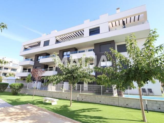 Apartamento moderno y listo para mudarse en Villamartín
