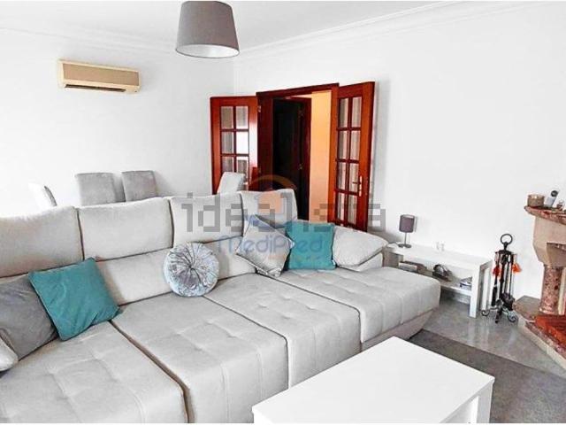 Apartamento, Moita