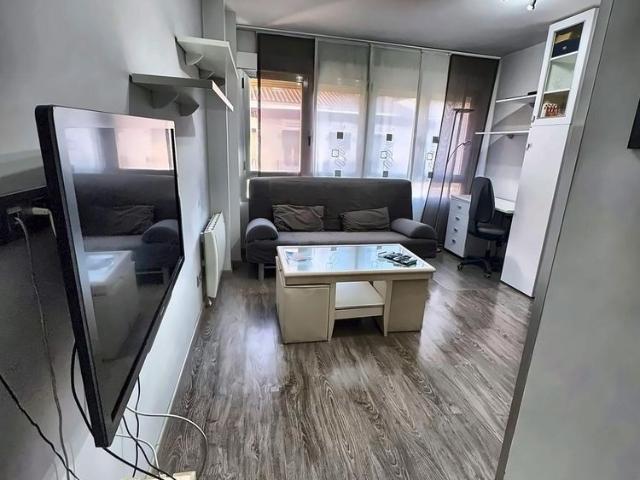 APARTAMENTO MUY LUMINOSO Y EXTERIOR EN PLENO CHAMBERÍ