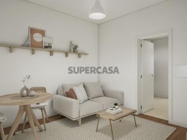 Apartamento na Rua Visconde Juromenha