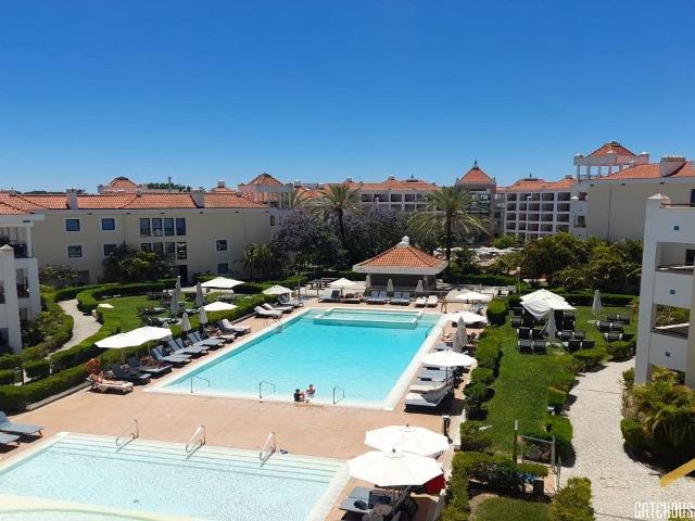 Apartamento no último piso com 2 quartos no Hilton As Cascat. 132m² Vilamoura