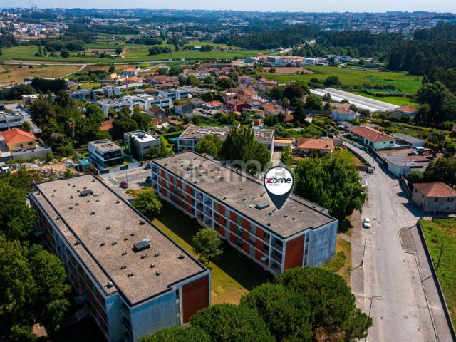 Apartamento, Nogueira e Silva Escura