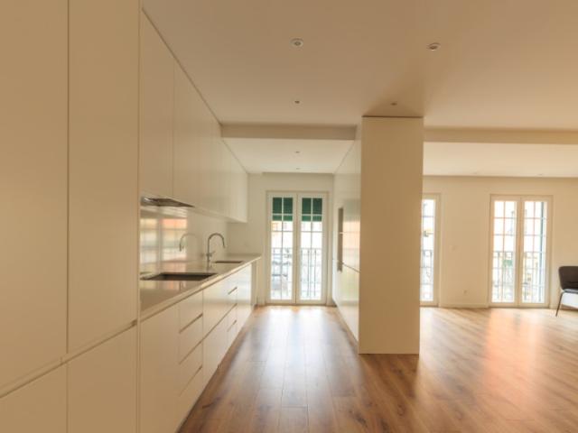 Apartamento novo na Urbanização do Neudel Águas Livres