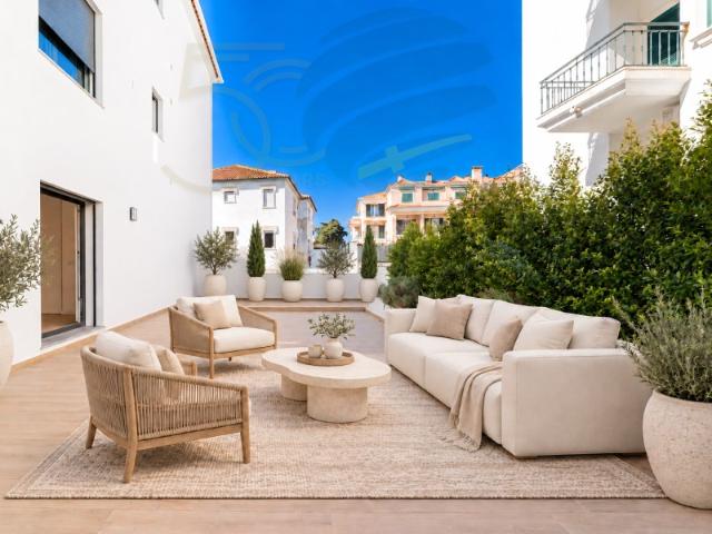 Apartamento Novo com terraço, junto à praia