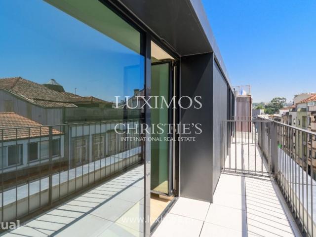Apartamento novo com jardim, para venda, no Centro do Porto