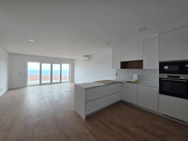 Apartamento NOVO com duas suites na Ericeira