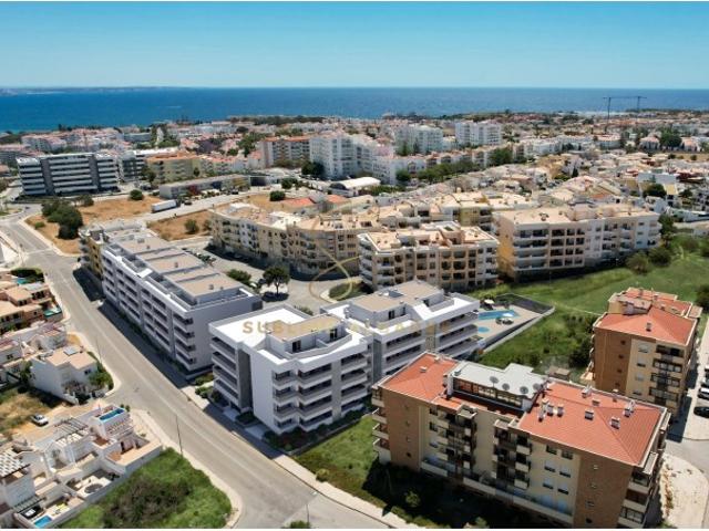 Apartamento novo com piscina e garagem no cento de Lagos, Algarve, Portugal