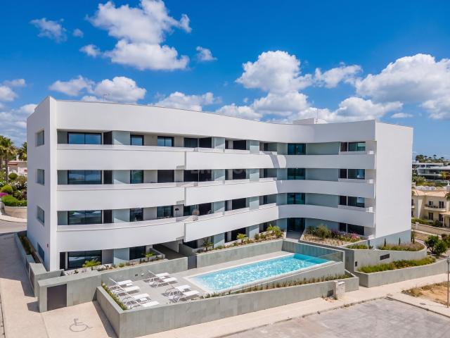 Apartamento Novo de Luxo a Poucos Passos da Praia em Porte de Mos, Lagos