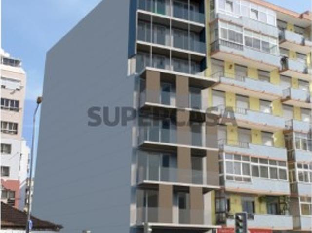 Apartamento NOVO T2 c/ 2 varandas e 2 WC na Costa da Caparica
