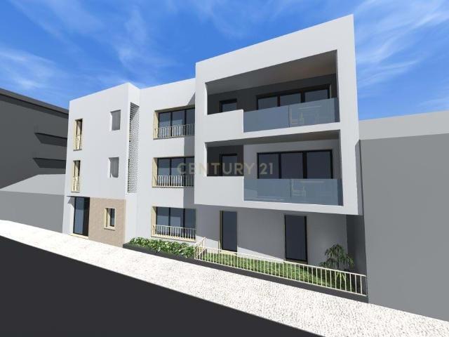 Apartamento Novo T2 em Pombal com Garagem e Acessibilidade