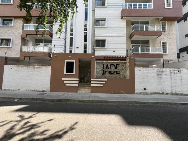 Apartamento Obra gris en Venta, Edf. Jade Urb. La Soledad