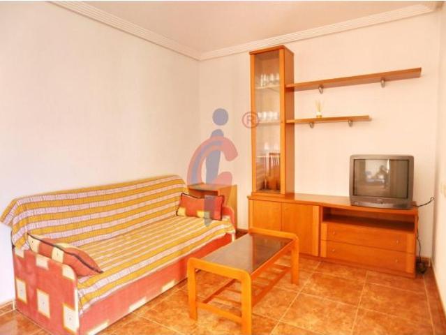 Apartamento orientación sur con un dormitorio en zona Mercadona, Guardamar del Segura