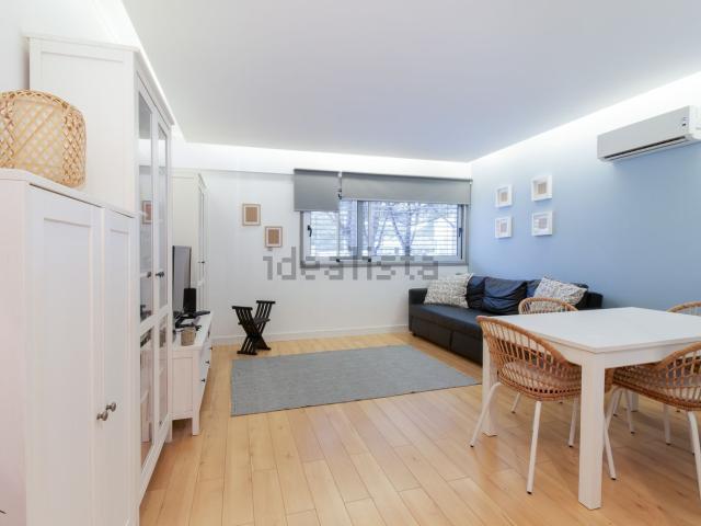 Apartamento, Palhais e Coina
