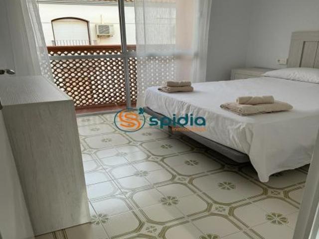 Apartamento para alquiler por temporadas en playa de Calabardina, ideal para buceadores 2 huéspedes