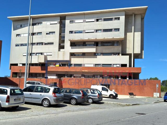 APARTAMENTO T4 PERAFITA