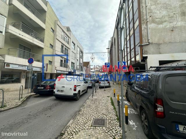 Apartamento T4 para Venda por 169.000,00, Cova da Piedade, Almada