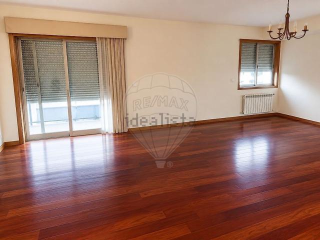 Apartamento, Paranhos