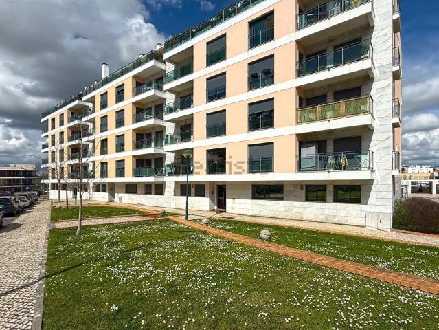 Apartamento, Parque dos Poetas Hospital da Luz, Oeiras e São Julião da Barra Paço de Arcos Caxias