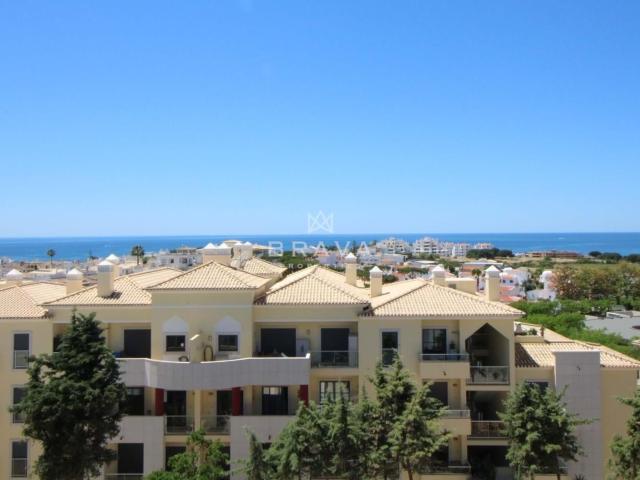 Apartamento com 3 quartos vista mar em Olhos de Água 165m² Albufeira Olhos de Água