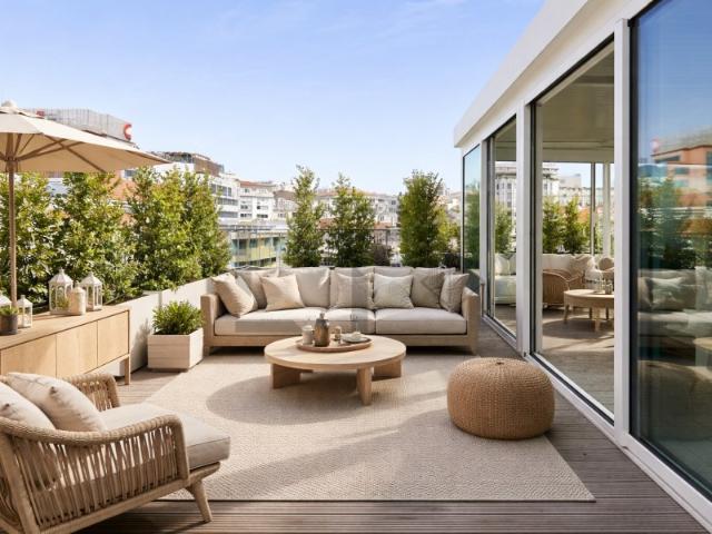 Apartamento Penthouse T3 Duplex com Terraço e Garagem, para Venda, junto à Av. Liberdade, Lisboa