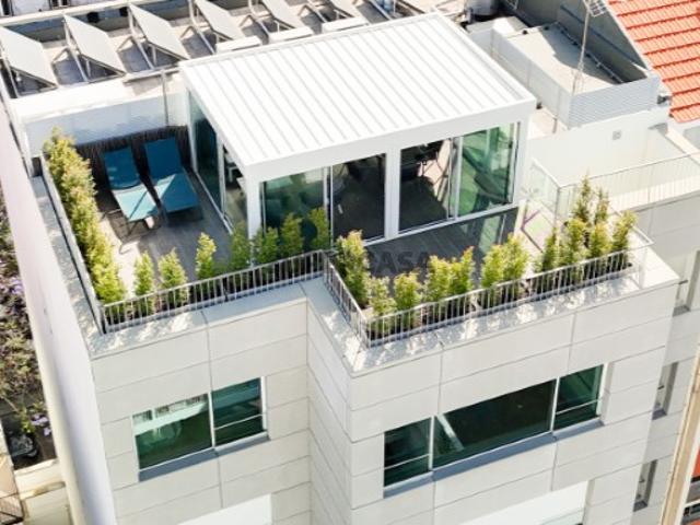 Apartamento Penthouse T3 Duplex com Terraço e Garagem, para Venda, junto à Av. Liberdade, Lisboa