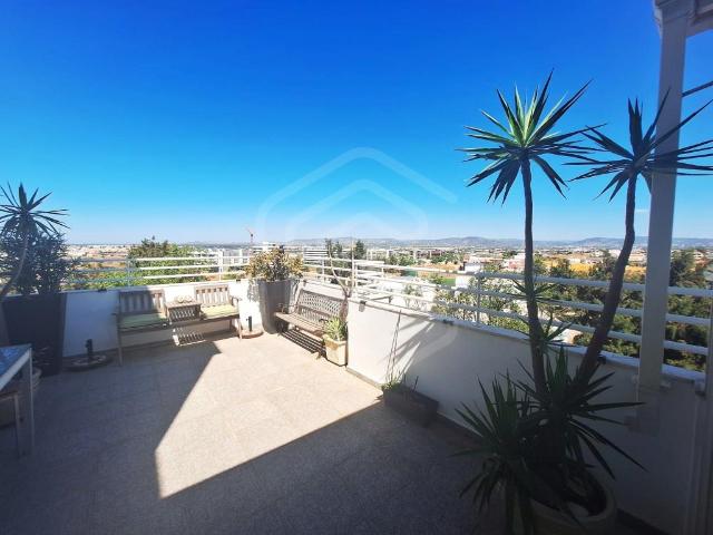 Apartamento penthouse T4 Duplex, terraços com vista mar e se. 149m² Faro Sé e São Pedro
