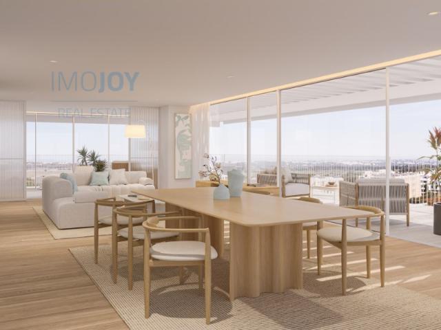Apartamento Penthouse T4 em Empreendimento de Luxo